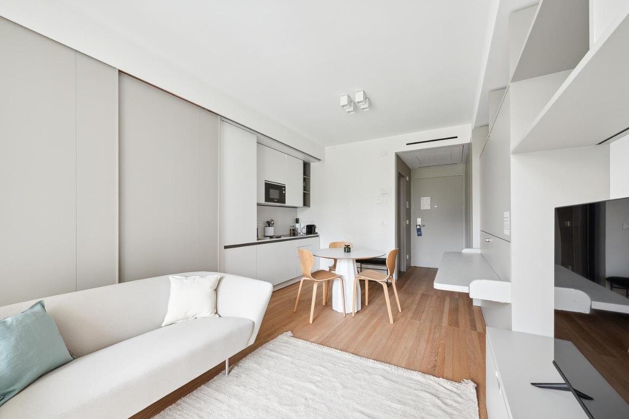 Limehome Milan Via Stresa Exteriér fotografie